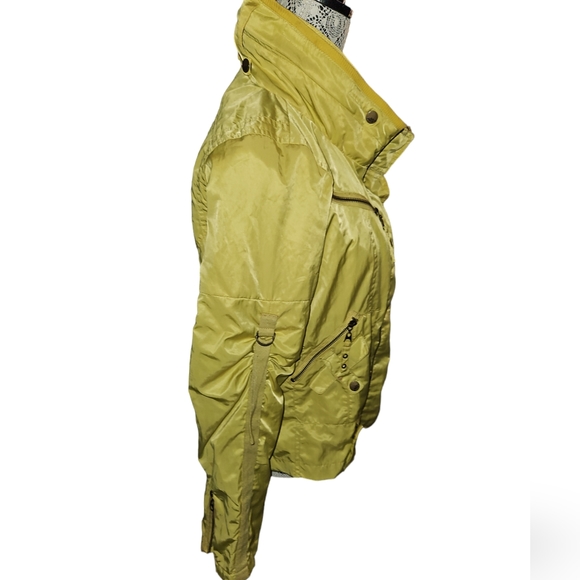 Golf Lovely Hooded Jacket - Picture 6 of 16